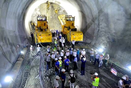 四川成遂工程機(jī)械有限公司 